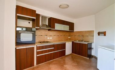 CASA EN VENTA LA PLATA ETCHEVERRY 3 DORMITORIOS