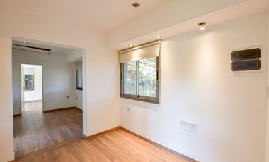 CASA EN VENTA LA PLATA ETCHEVERRY 3 DORMITORIOS