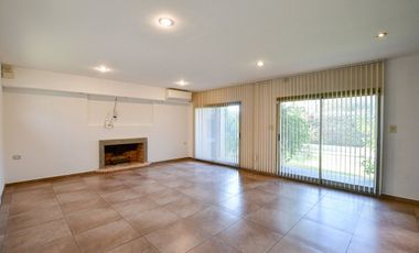 CASA EN VENTA LA PLATA ETCHEVERRY 3 DORMITORIOS