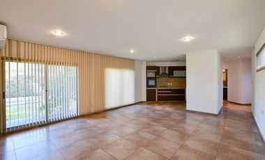 CASA EN VENTA LA PLATA ETCHEVERRY 3 DORMITORIOS