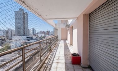 Excelente piso 3 dorm. en Venta San Jerónimo 2500