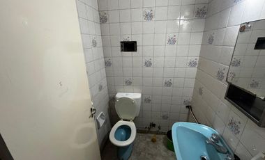 SE VENDE GRAN LOCAL EN EL CENTRO DE SANTA FE