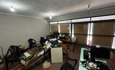 SE VENDE GRAN LOCAL EN EL CENTRO DE SANTA FE