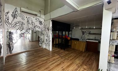 SE VENDE GRAN LOCAL EN EL CENTRO DE SANTA FE