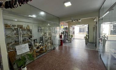 SE VENDE GRAN LOCAL EN EL CENTRO DE SANTA FE