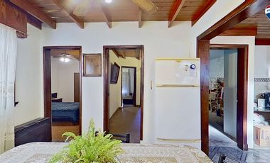 CASA 3 AMBIENTES CON COCHERA PATIO SARANDI VENTA