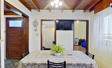 CASA 3 AMBIENTES CON COCHERA PATIO SARANDI VENTA
