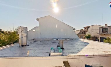 CASA 3 AMBIENTES CON COCHERA PATIO SARANDI VENTA
