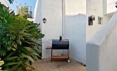 CASA 3 AMBIENTES CON COCHERA PATIO SARANDI VENTA