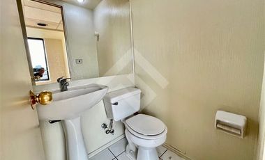 Oficina en Arriendo en Av Nueva Providencia / Marchant Pereira