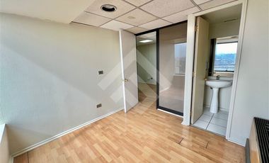 Oficina en Arriendo en Av Nueva Providencia / Marchant Pereira