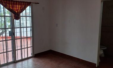 Casa en alquiler en Lanus Oeste