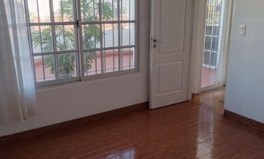 Casa en alquiler en Lanus Oeste