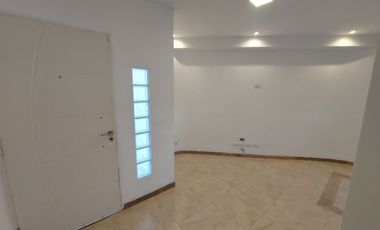 Casa en alquiler en Lanus Oeste