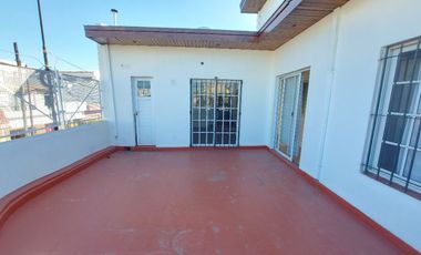 Casa en alquiler en Lanus Oeste