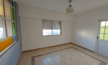 Casa en alquiler en Lanus Oeste