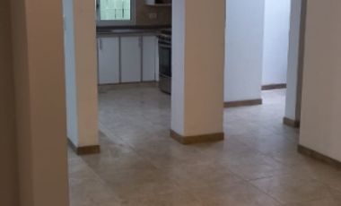 Casa en alquiler en Lanus Oeste