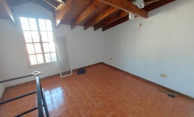 Casa en alquiler en Lanus Oeste