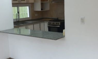 Casa en alquiler en Lanus Oeste