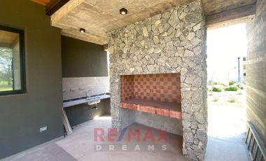 CASA 4 AMBIENTES EVERLINKS CLUB Y GOLF LUJAN