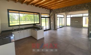 CASA 4 AMBIENTES EVERLINKS CLUB Y GOLF LUJAN