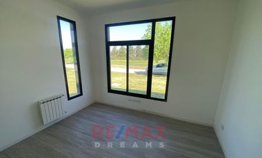 CASA 4 AMBIENTES EVERLINKS CLUB Y GOLF LUJAN