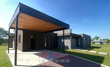CASA 4 AMBIENTES EVERLINKS CLUB Y GOLF LUJAN