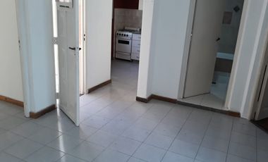 Departamento Tipo Casa en alquiler en Lanus Este