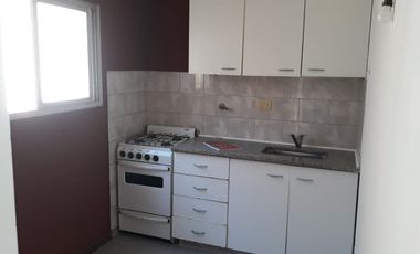Departamento Tipo Casa en alquiler en Lanus Este