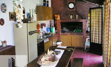 Casa en alquiler en Quilmes Este