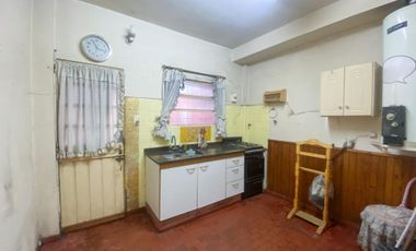 VENTA PH 3 AMB C/PATIO Y TERRAZA -MORON