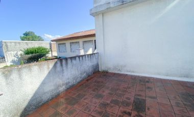 VENTA PH 3 AMB C/PATIO Y TERRAZA -MORON