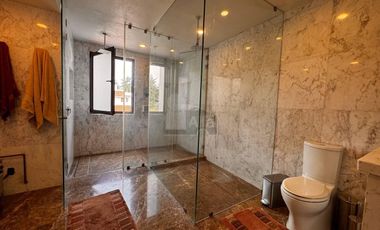 Renta casa premium en Metepec con cine y gimnasio