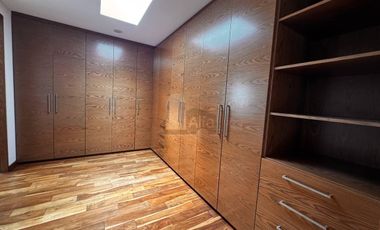 Renta casa premium en Metepec con cine y gimnasio