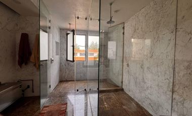 Renta casa premium en Metepec con cine y gimnasio