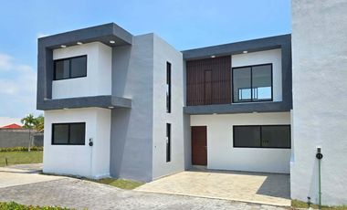 CASA EN VENTA FRACC. LAS PALMAS, MEDELLIN, VERACRUZ