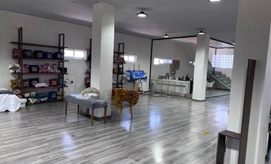 Renta edificio para escuela u oficinas, cercano a las Torres, Metepec
