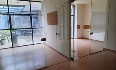 OFICINA EN RENTA
