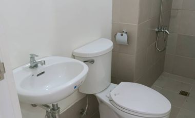 For Sale: Studio Condominium Unit at 878 España in Sampaloc, Manila