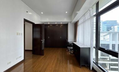 3-Bedroom Condo for Rent in The Fort Residences BGC Taguig City