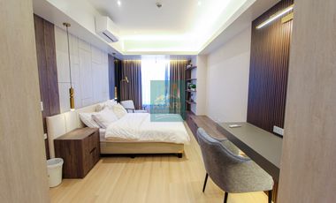 Modern 3BR Seaview Unit at Mandani Bay – Luxuriously Fully Furnished
