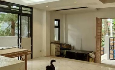 BAGUIO MODERN HOUSE and LOT with View and Pine Trees