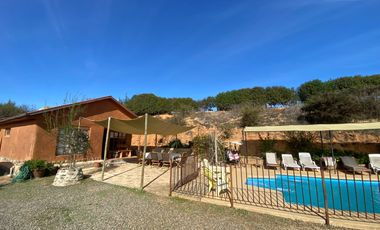 PARCELA 9200 M2 CON TRES CASAS EN QUILPUE