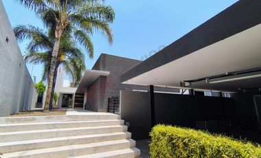 VENTA CASA DE UNA SAOLA PLANTA EN VILLAS DEL MESON CON CUARTO DE SERVICIO