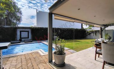 VENTA CASA DE UNA SAOLA PLANTA EN VILLAS DEL MESON CON CUARTO DE SERVICIO