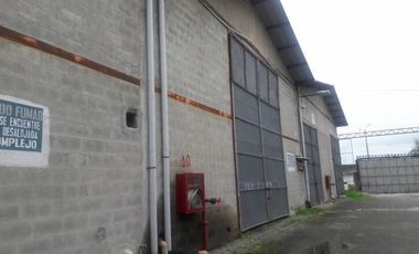 ALQUILER BODEGA 306.74M2 DENTRO DE COMPLEJO - VIA A DAULE