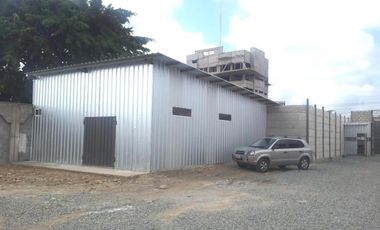 BODEGA EN ALQUILER 1,295 CON PATIO DE MANIOBRA - MACHALA.