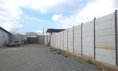 BODEGA EN ALQUILER 1,295 CON PATIO DE MANIOBRA - MACHALA.