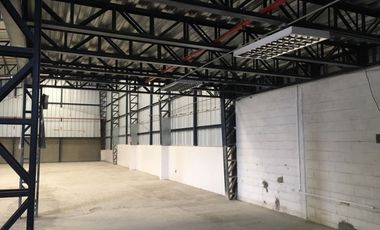 Alquiler Ofibodega 850m2- Independiente- Vía a Daule, Norte de Guayaquil