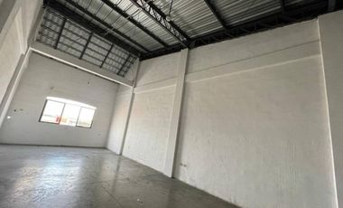 ALQUILER LOCAL / OFI- BODEGA 240M2- AV. JUAN TANCA MARENGO, en complejo